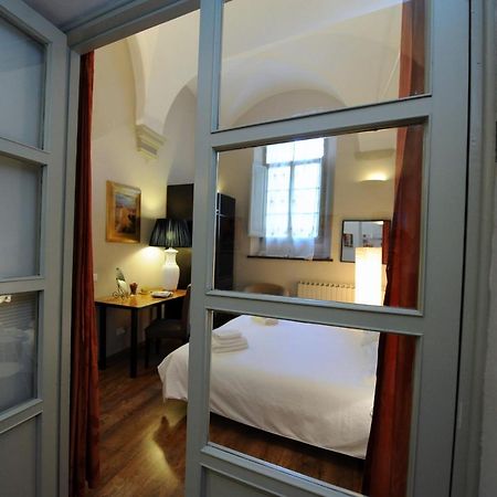Acacia Firenze Apartments Artemisia-Angelica Екстер'єр фото