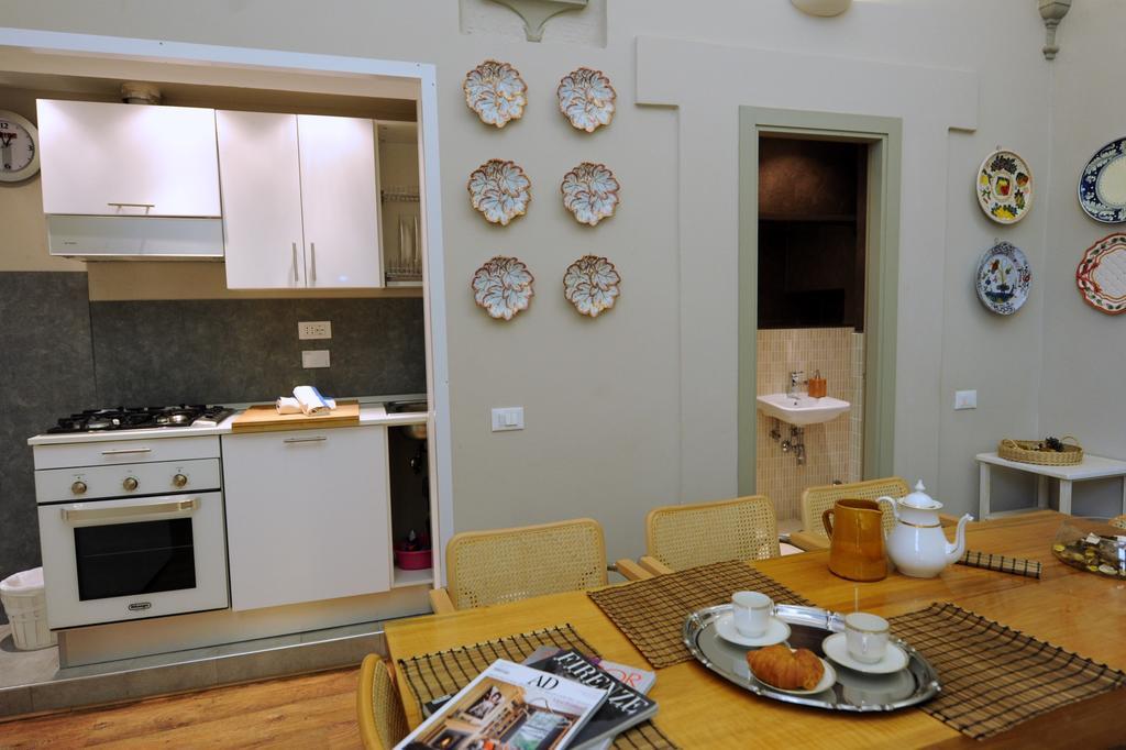 Acacia Firenze Apartments Artemisia-Angelica Екстер'єр фото