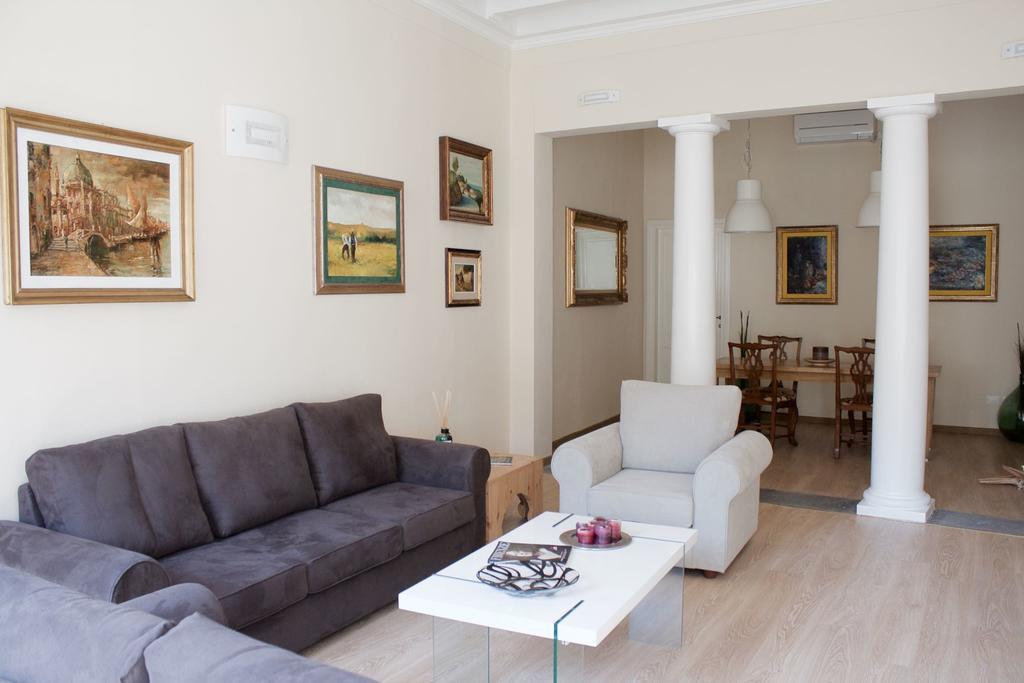 Acacia Firenze Apartments Artemisia-Angelica Екстер'єр фото